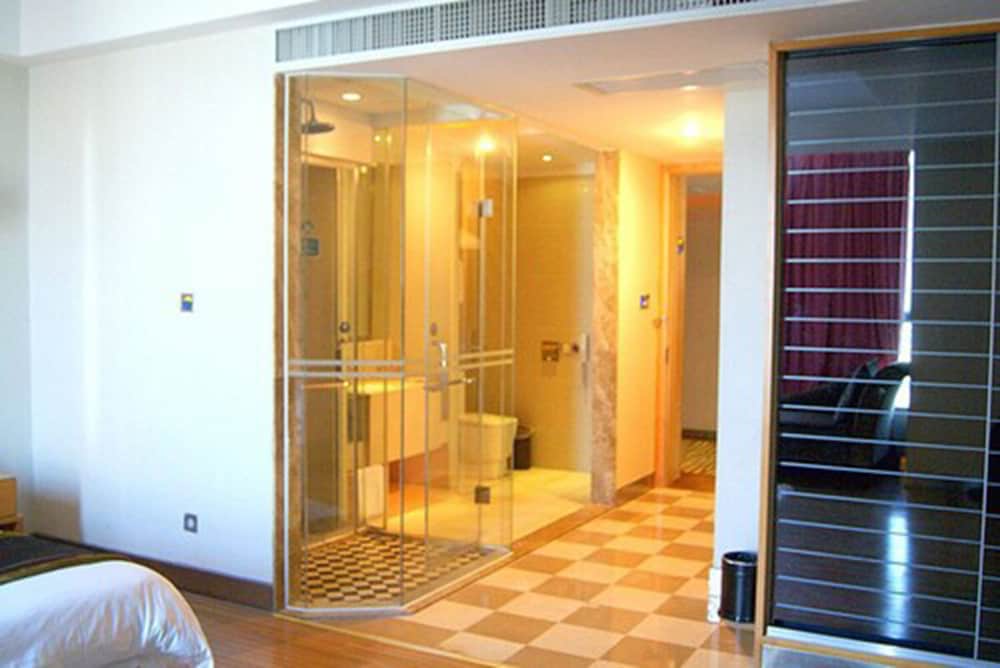 royal prince hotel