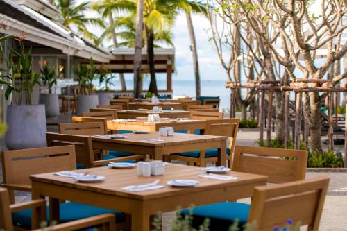 outrigger koh samui beach resort