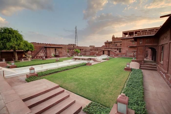 the fort pokaran a heritage hotel