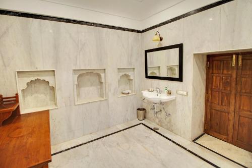 the fort pokaran a heritage hotel