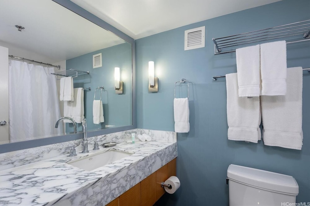 ala moana by luxury suites international