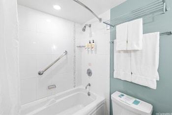 ala moana by luxury suites international