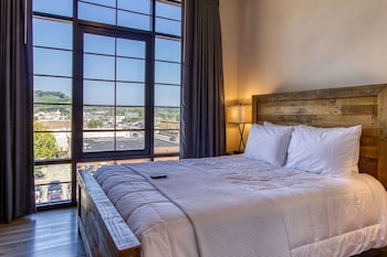 new hotel collection smoky mountains