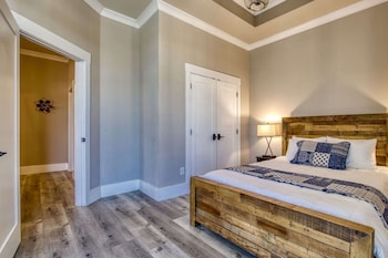 new hotel collection smoky mountains