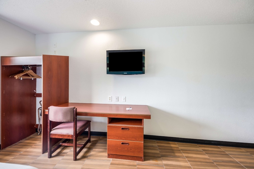 americas best value inn and suites brunswick