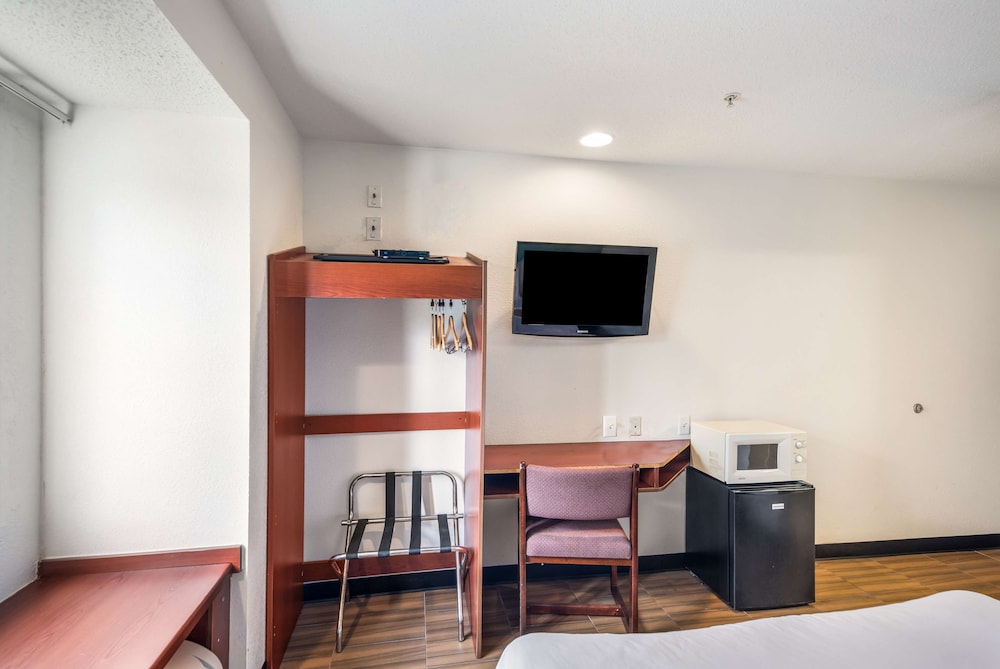 americas best value inn and suites brunswick