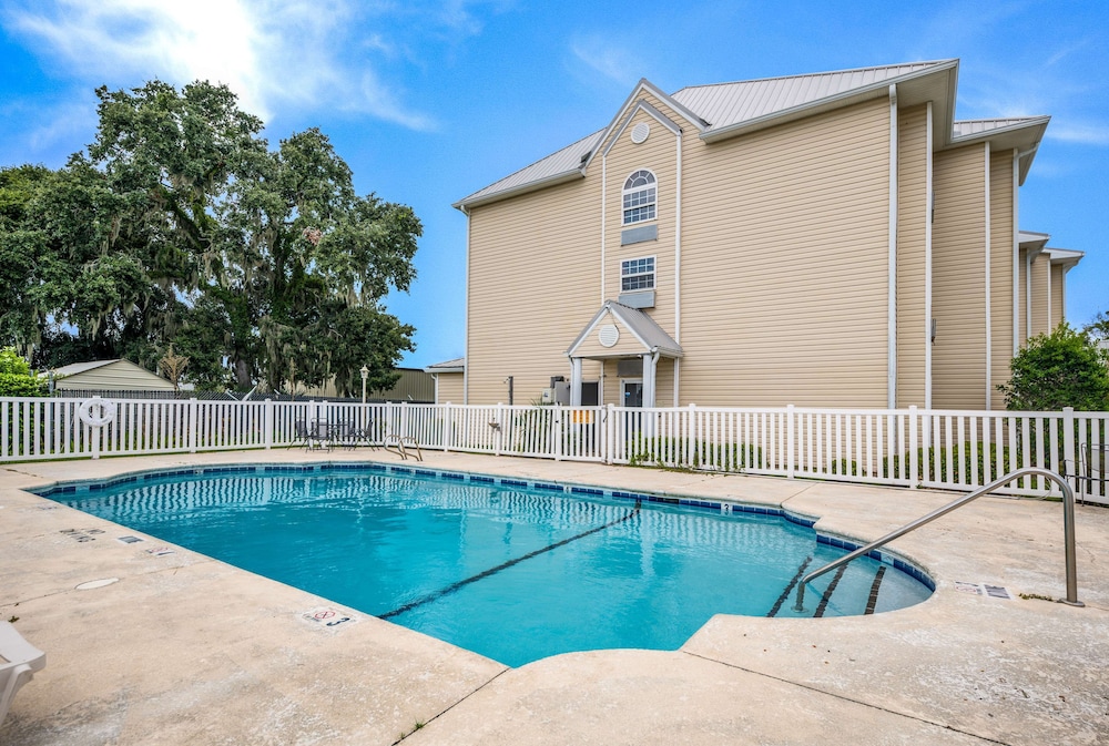 americas best value inn and suites brunswick