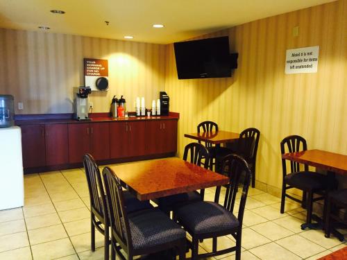 americas best value inn and suites brunswick