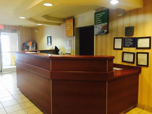 americas best value inn and suites brunswick