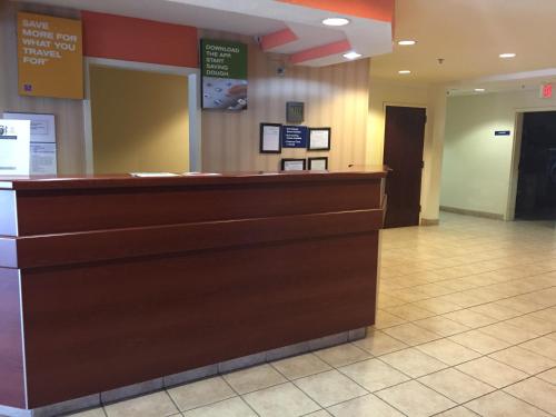 americas best value inn and suites brunswick