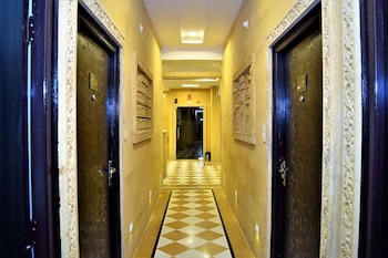 Chirag Haveli,,2 star