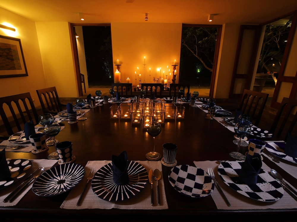 saffron and blue by elite havens