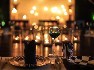 saffron and blue by elite havens