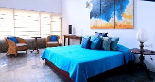 saffron and blue by elite havens