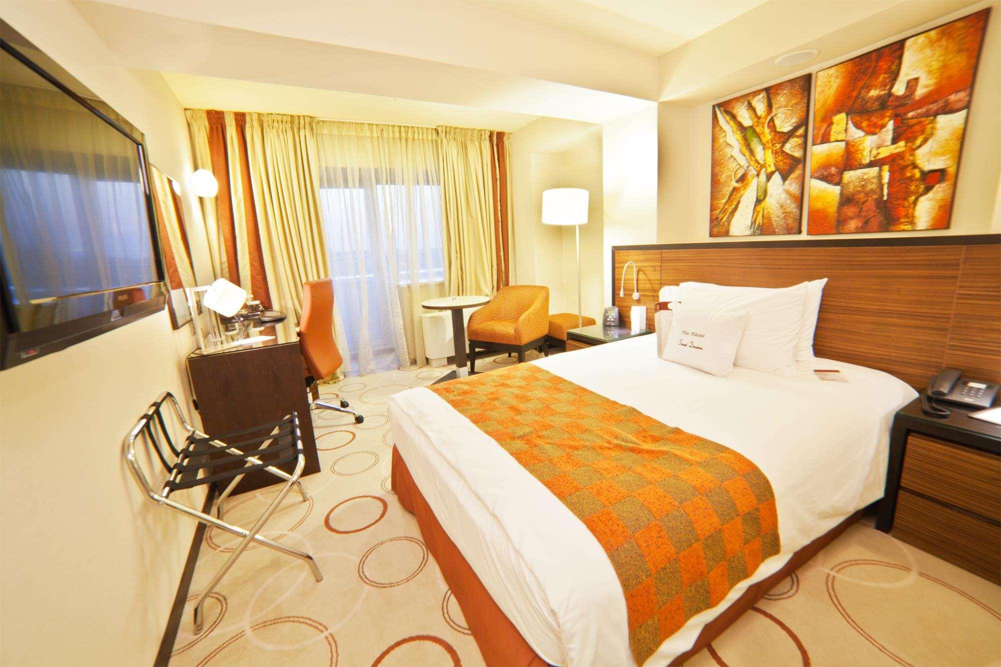 bucharest unirii square handritten collection