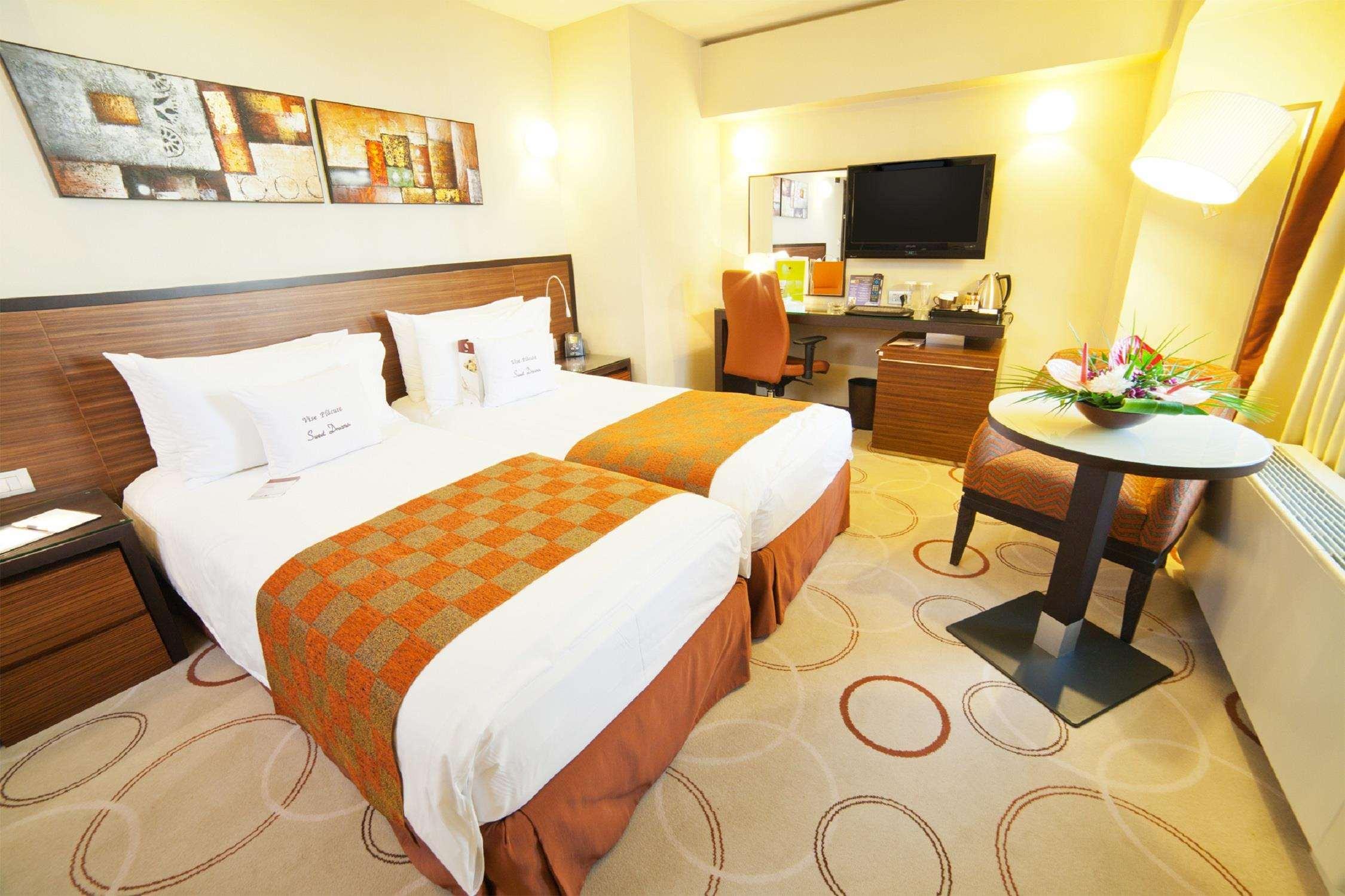 bucharest unirii square handritten collection