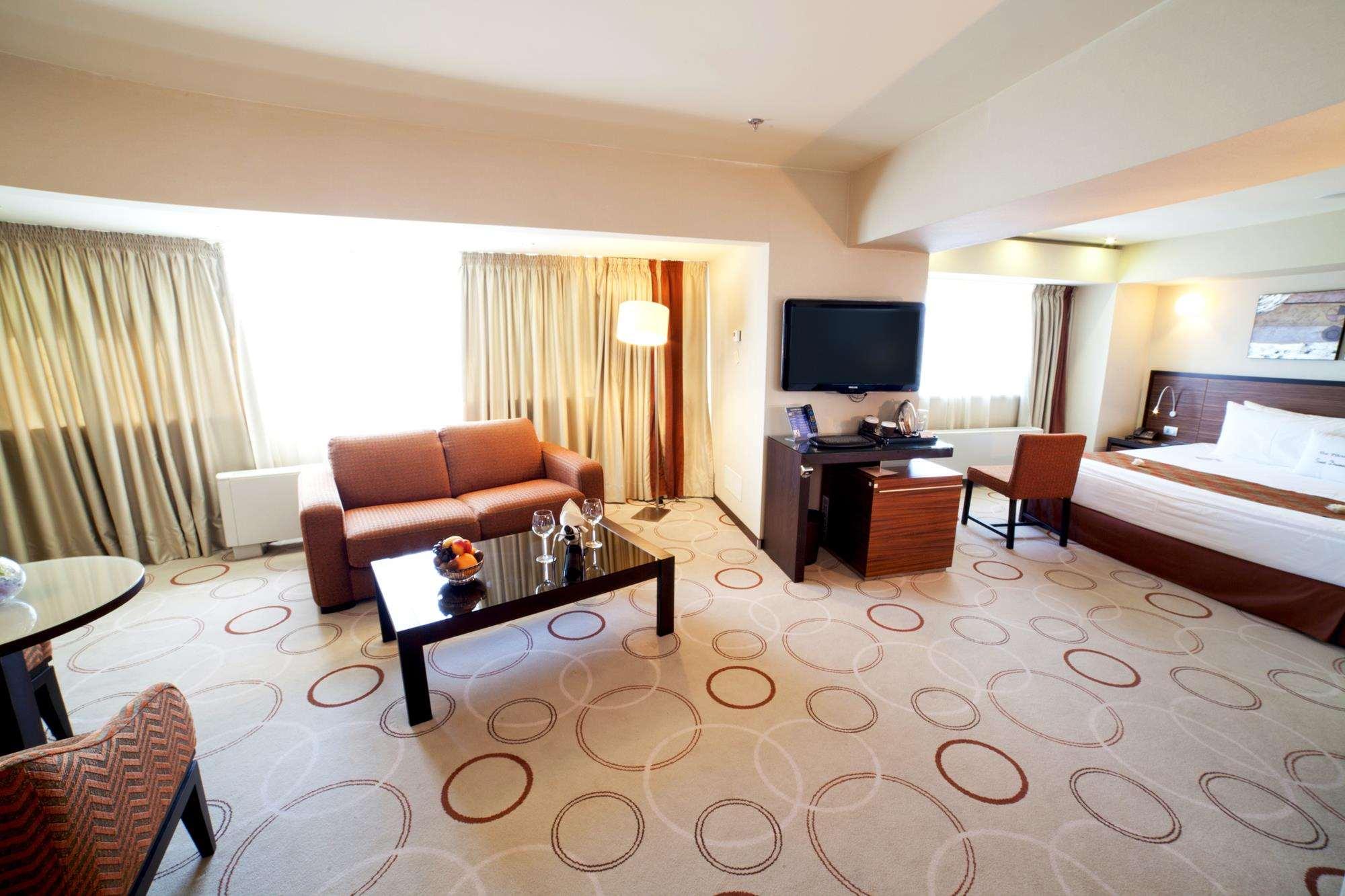 bucharest unirii square handritten collection