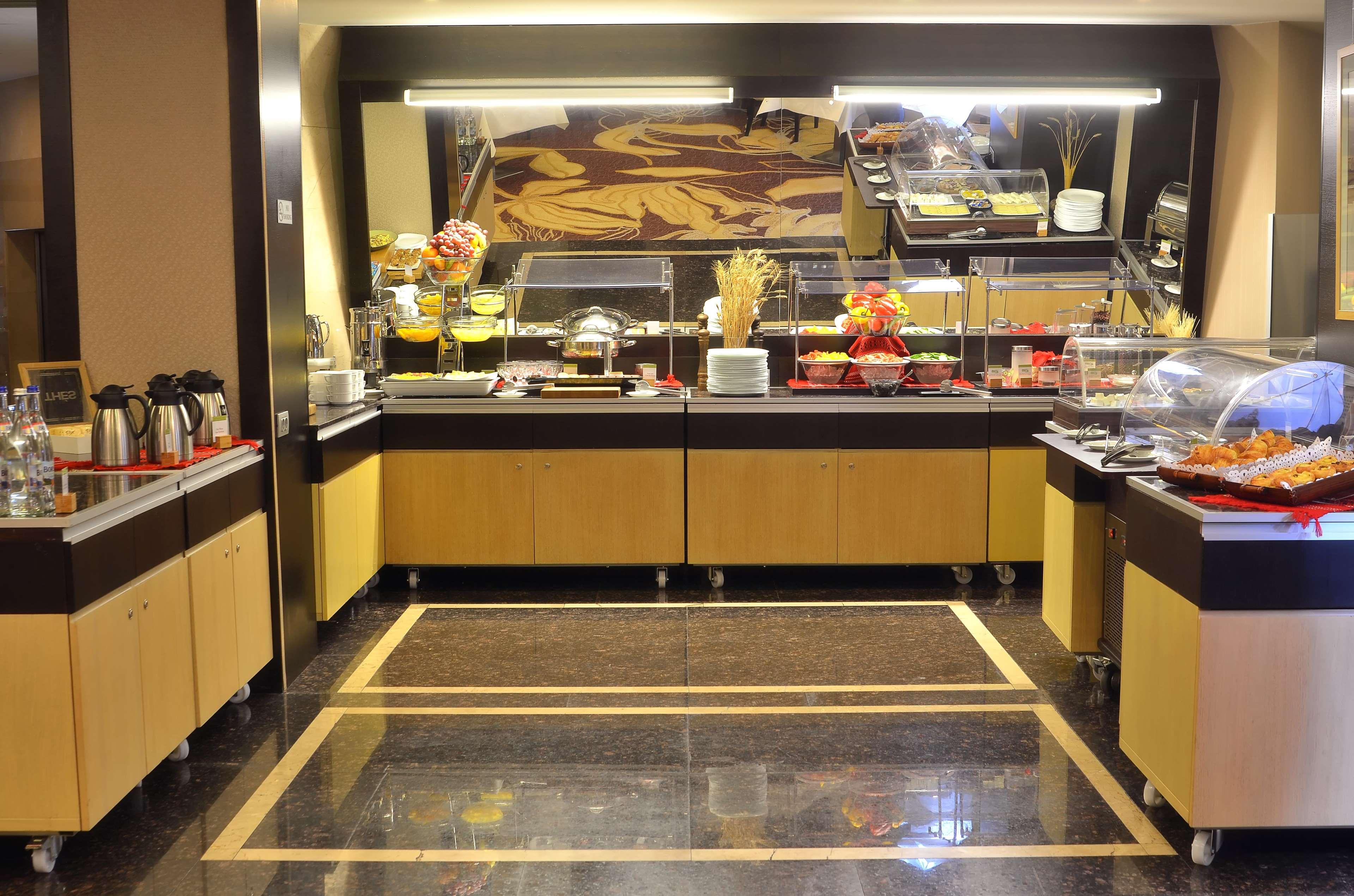 bucharest unirii square handritten collection