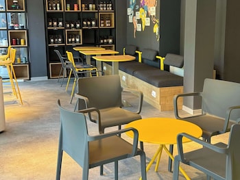 bucharest unirii square handritten collection