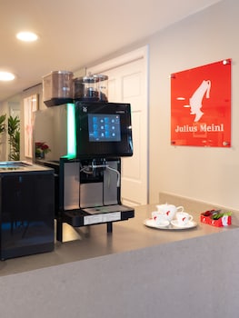 west end washington dc tapestry collection by hilton