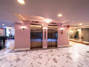 west end washington dc tapestry collection by hilton