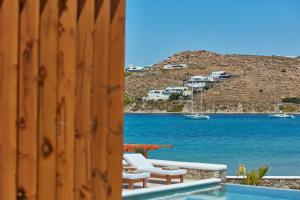 mykonos waves beach house and suites