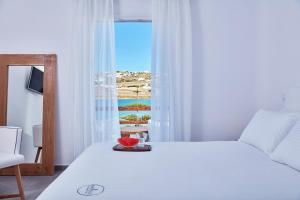 mykonos waves beach house and suites