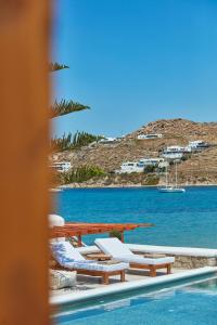 mykonos waves beach house and suites
