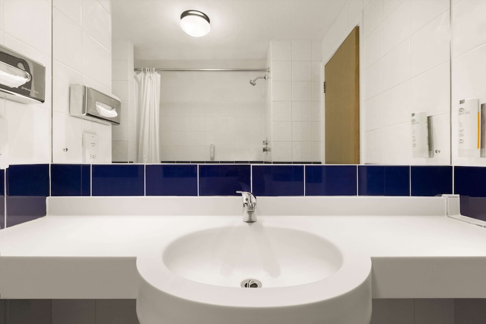 days inn by wyndham leicester forest east m1