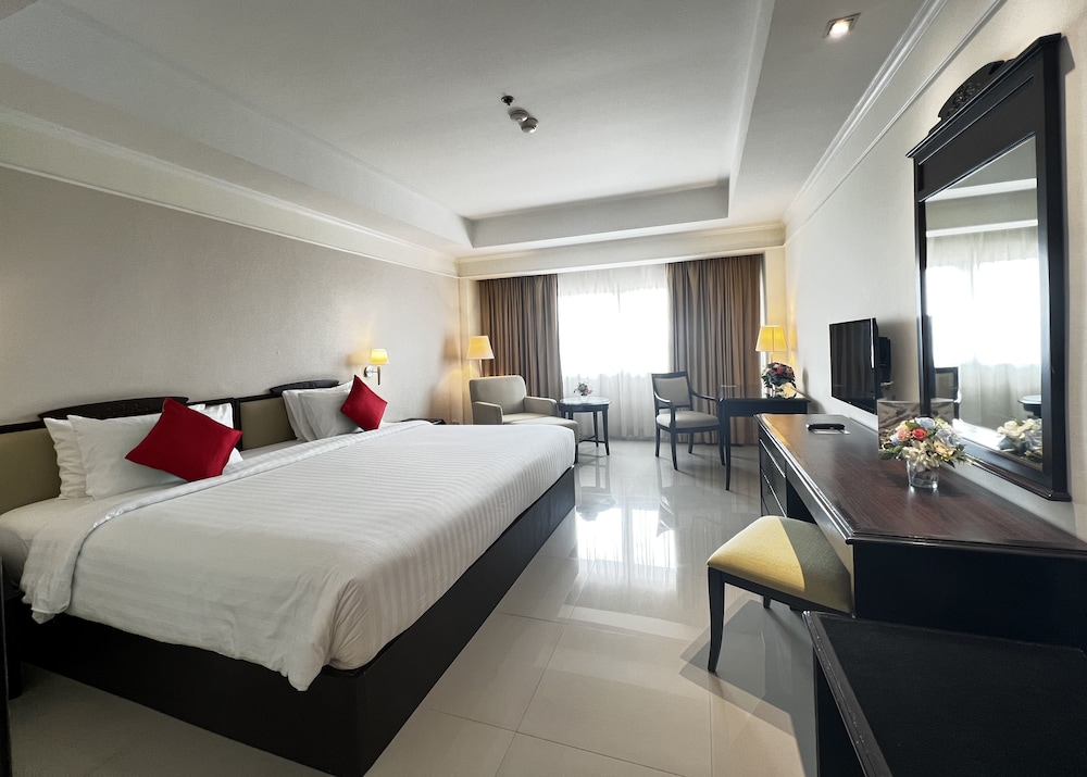 mercure chiang mai