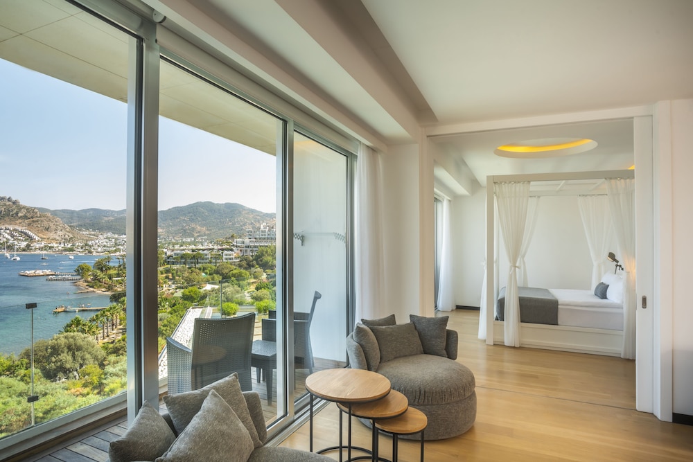 cape bodrum luxury hotel and beach