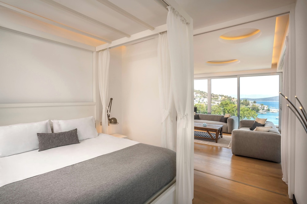 cape bodrum luxury hotel and beach