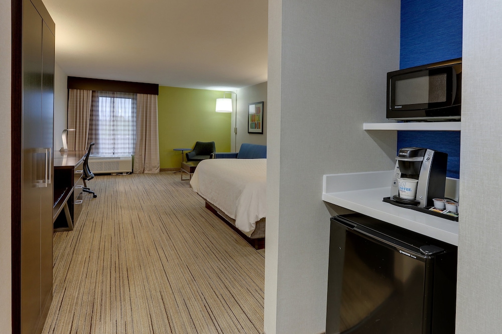 holiday inn express and suites troy by ihg