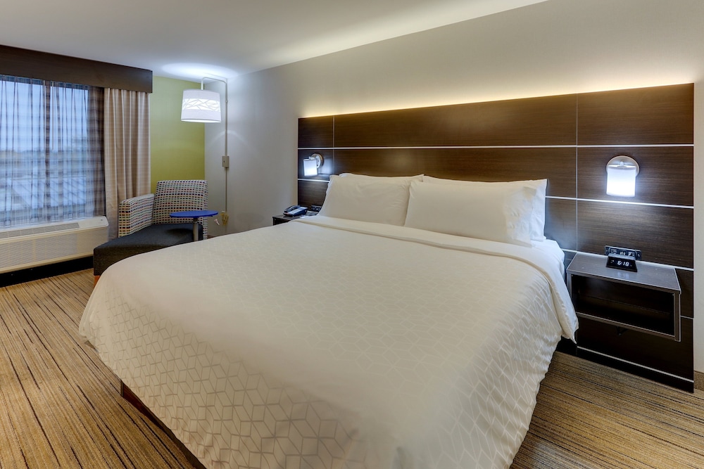 holiday inn express and suites troy by ihg