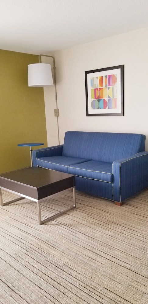holiday inn express and suites troy by ihg