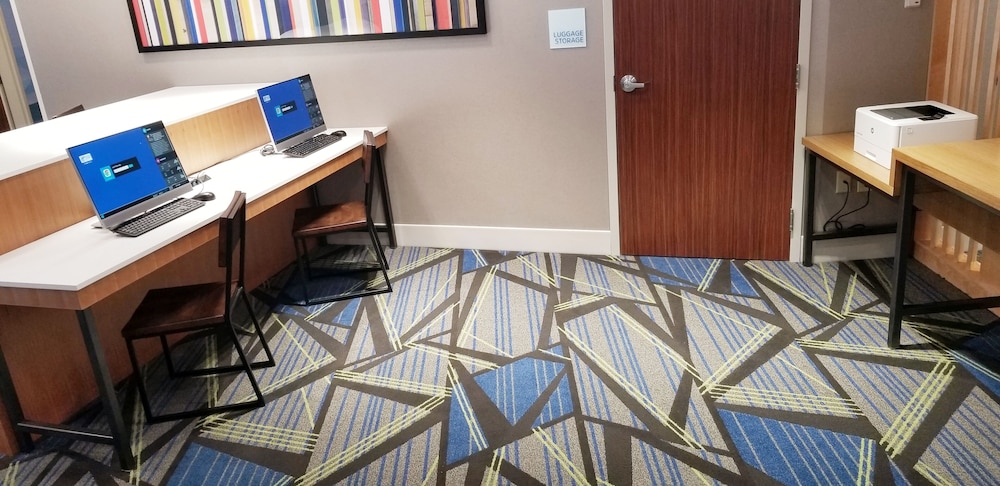holiday inn express and suites troy by ihg