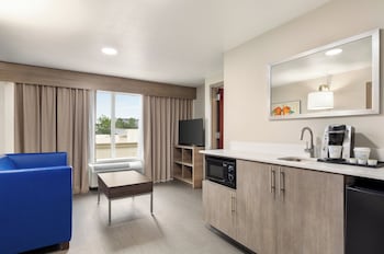 holiday inn express and suites tuscaloosa university by ihg