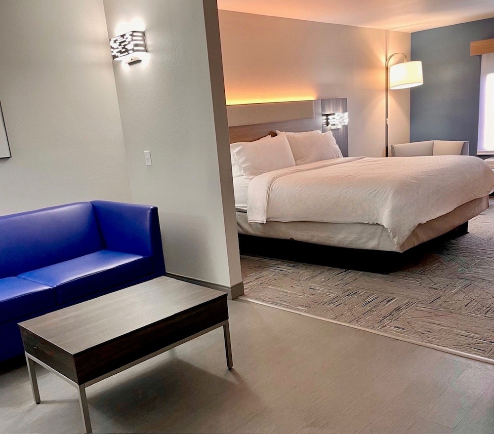 holiday inn express and suites tuscaloosa university by ihg