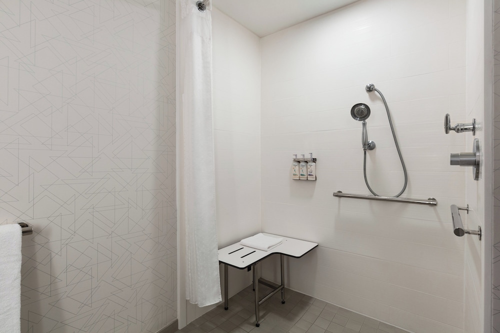 holiday inn express and suites tuscaloosa university by ihg