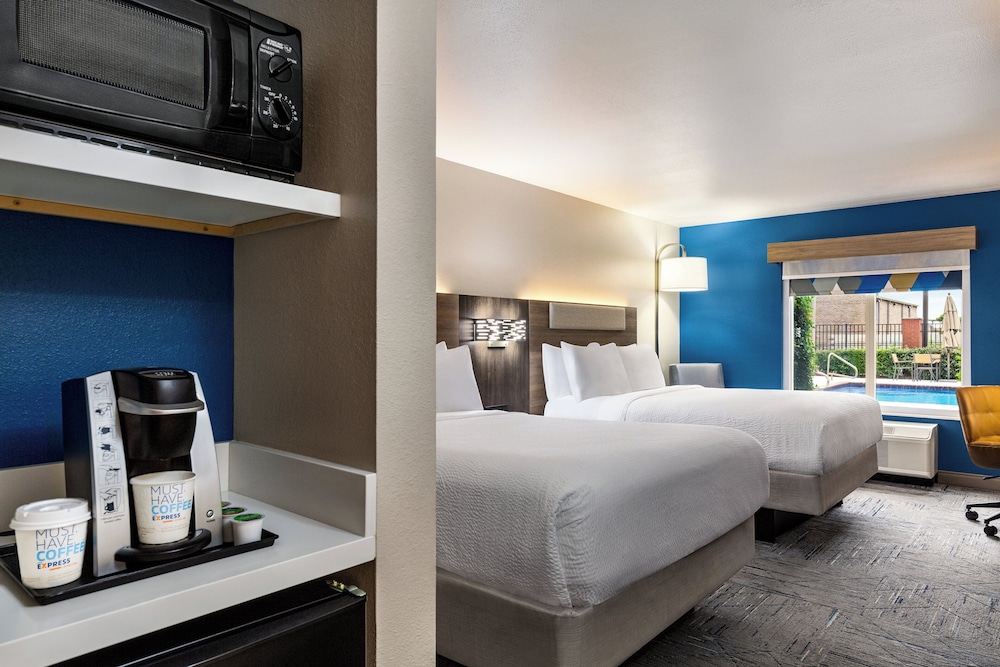 holiday inn express and suites tuscaloosa university by ihg