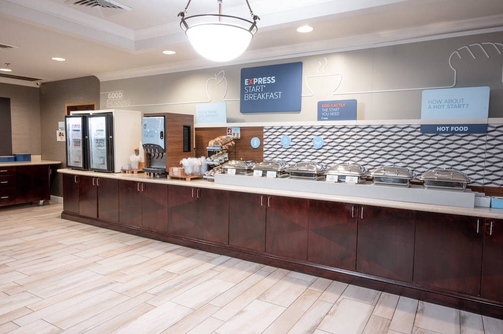 holiday inn express and suites tuscaloosa university by ihg