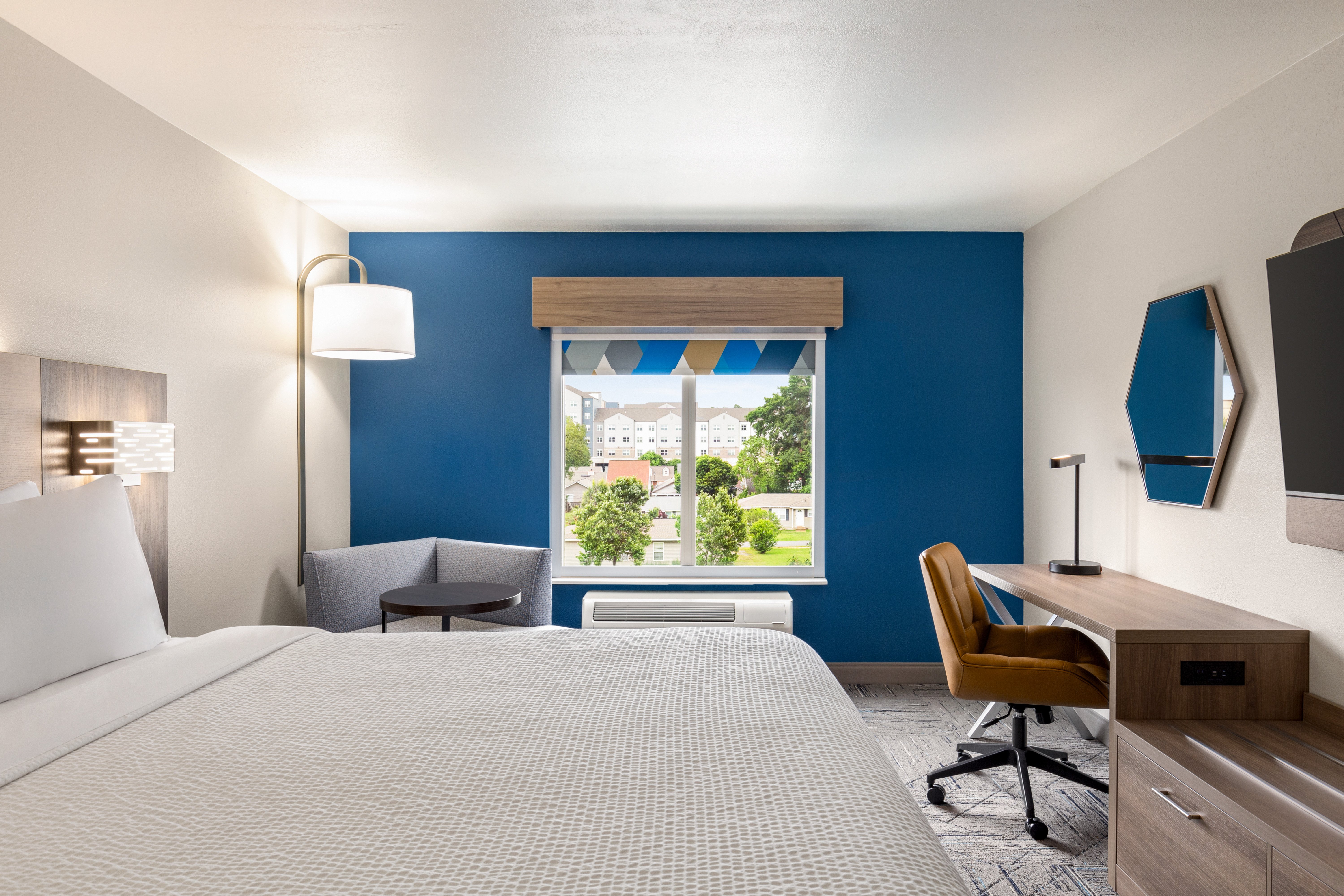 holiday inn express and suites tuscaloosa university by ihg