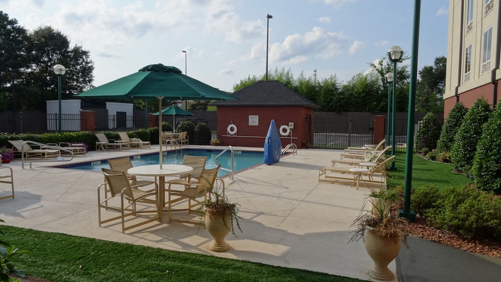 holiday inn express and suites tuscaloosa university by ihg
