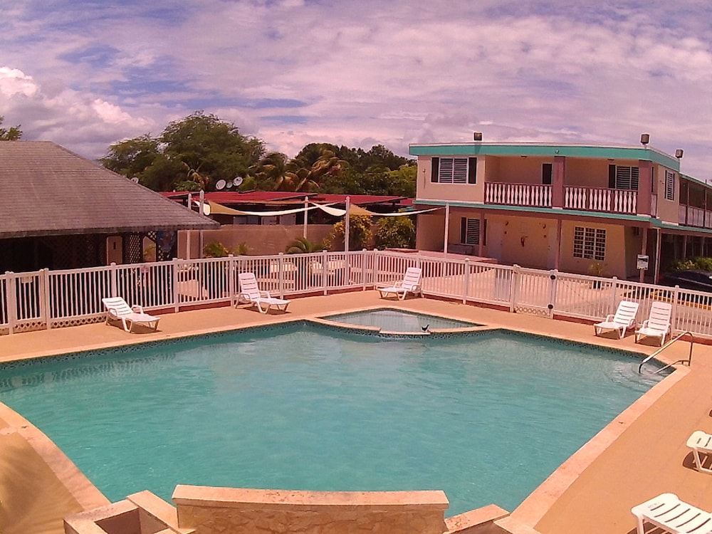 combate beach resort