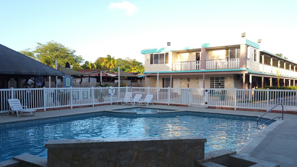 combate beach resort