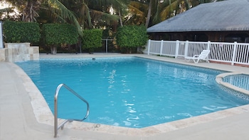 combate beach resort