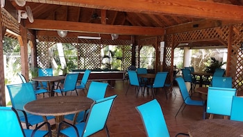 combate beach resort