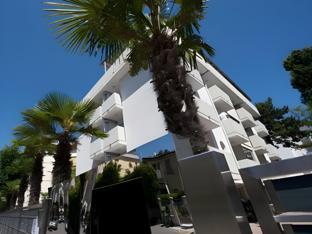 costa rica bibione aparthotel