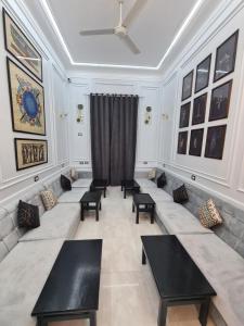 the australian hostel