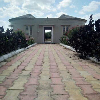 hiriz gorewali resort